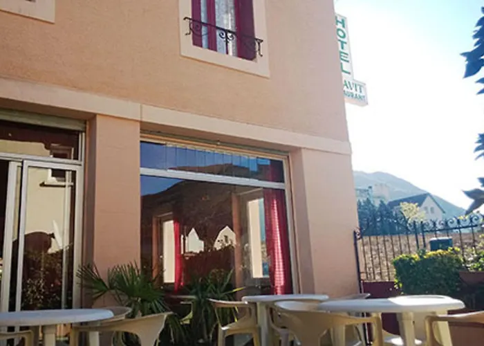 Saint Avit Hotel *
